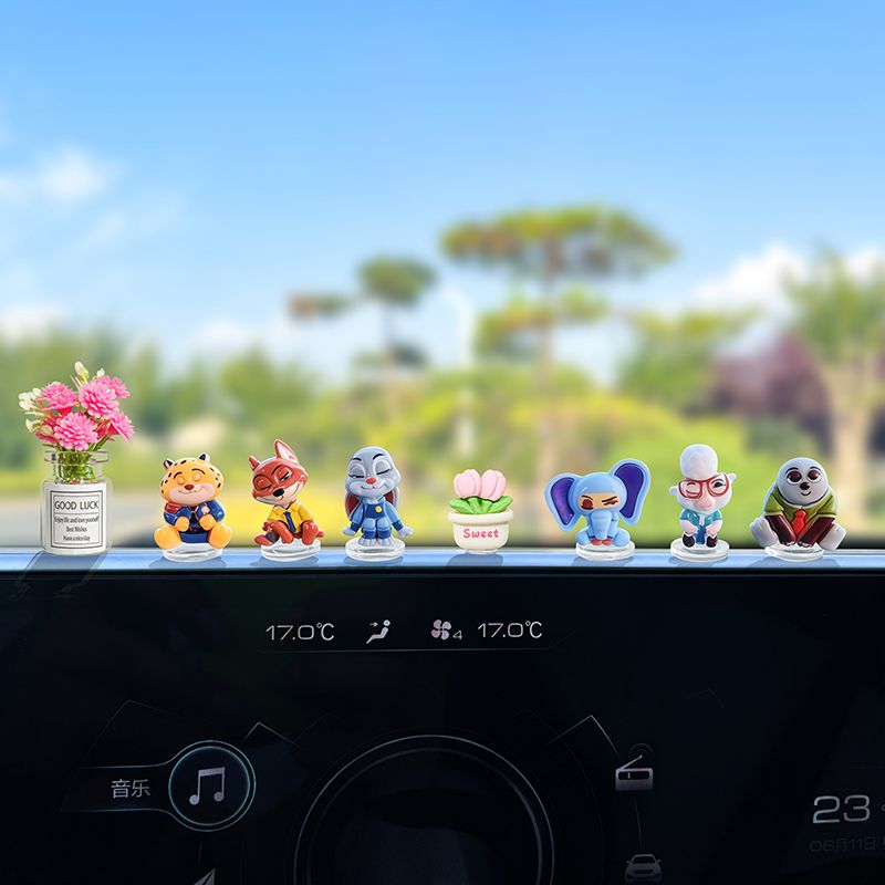 Adorno de coche de dibujos ani - Tablet Accessories reseña y precio