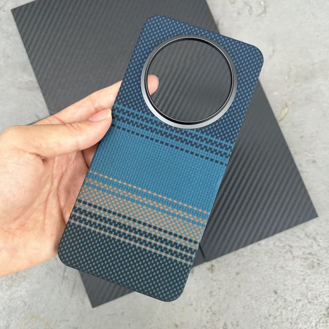Fibra de carbono ultrafina par - Huawei Pura 70 reseña y precio